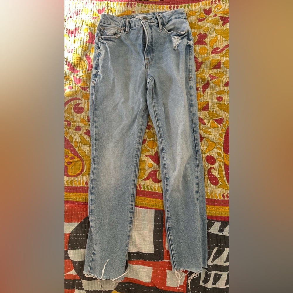 GOOD AMERICAN STRAIGHT LEG JEANS SIZE 26